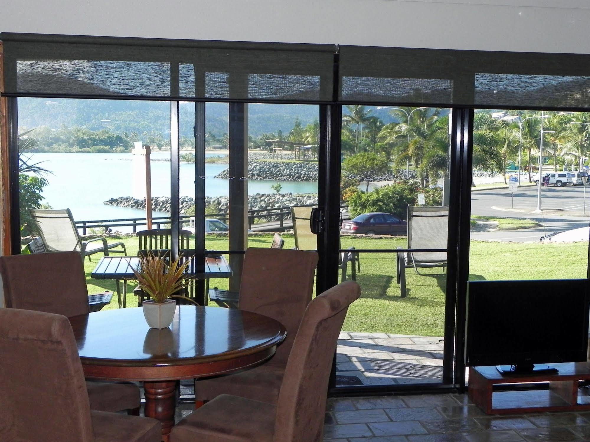 Airlie Waterfront Bed & Breakfast Airlie Beach Exterior foto