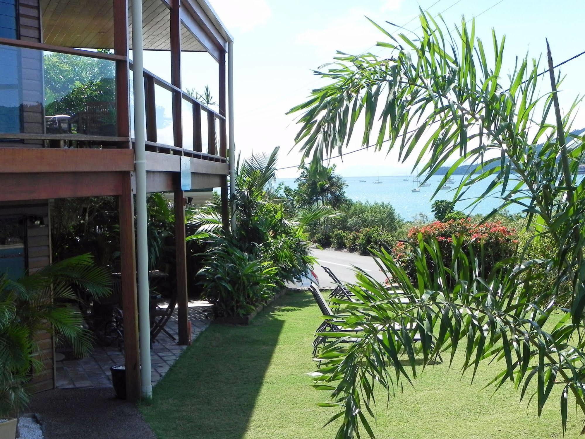 Airlie Waterfront Bed & Breakfast Airlie Beach Exterior foto